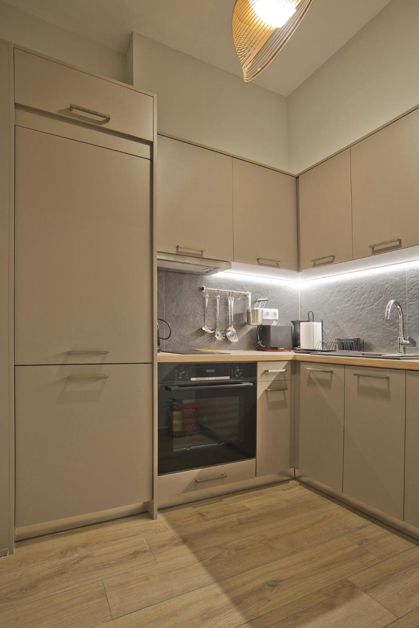 One-Bedroom Apartment